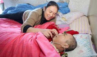 家有老年痴呆病人请保姆多少钱 照顾老人保姆价格