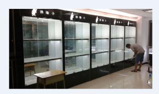 珠宝展柜摆放讲究有哪些 珠宝展柜设计图