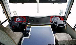 宇通客车空调er04故障处理 宇通客车内部图片