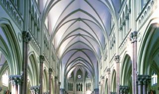 上海九号线徐家汇站有什么玩的 上海徐家汇天主教堂