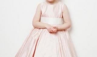 小小新娘十八岁 小小新娘十八岁